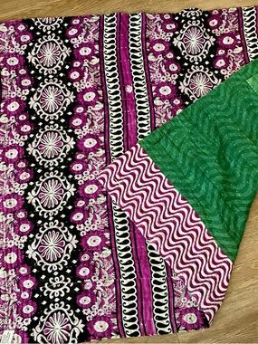 Reversible Floral Quilted Throw Blanket in Magenta and Green